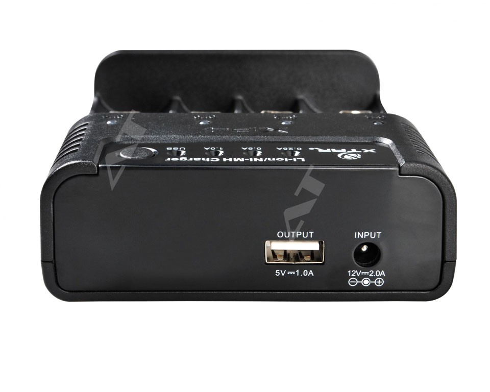 Xtar MX4 Ladegerät für 1.5V Li-Ion + 3.7V, Ni-MH, LiFePO4 Akkus