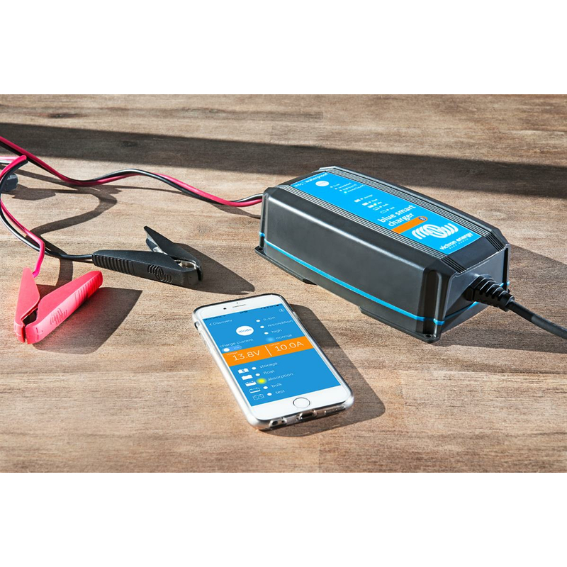 Victron Blue Smart IP65 Batterieladegerät Bluetooth 24/5 +DC Kabel