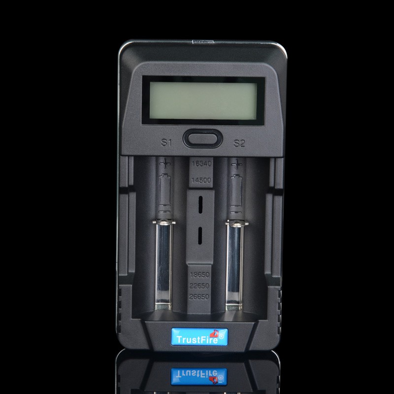 Keeppower L4 Ladegerät für Li-Ion 3.6V / 3.7V und Ni-MH 1.5V Akkus