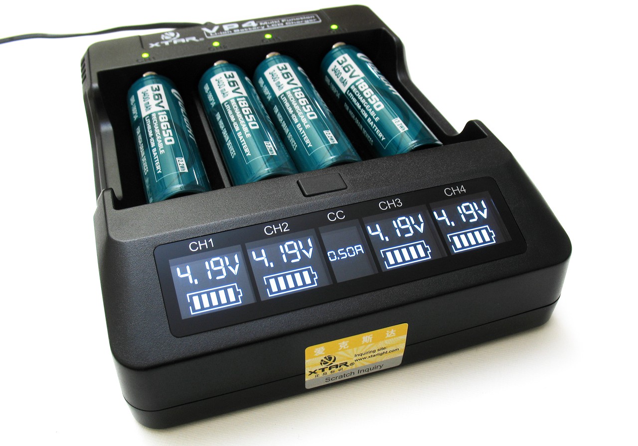 Xtar VC4 Vier-Schacht Ladegerät für Li-Ion und Ni-MH Akkus